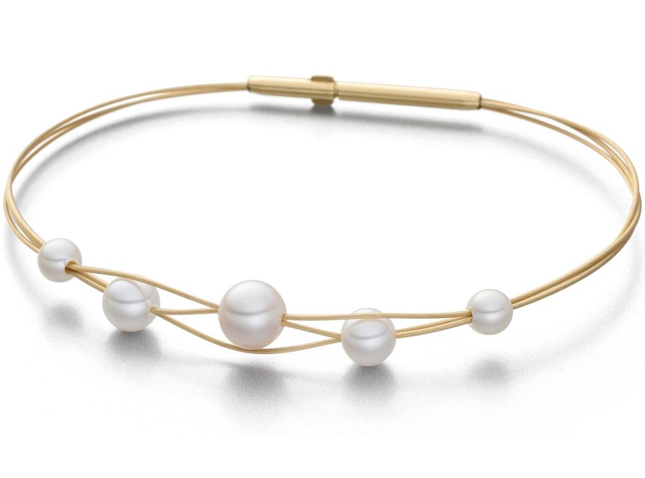 Eva Strepp Armreif tvax_tauEdelstahl PVD goldbeschichtet, Süßwasserperlen
