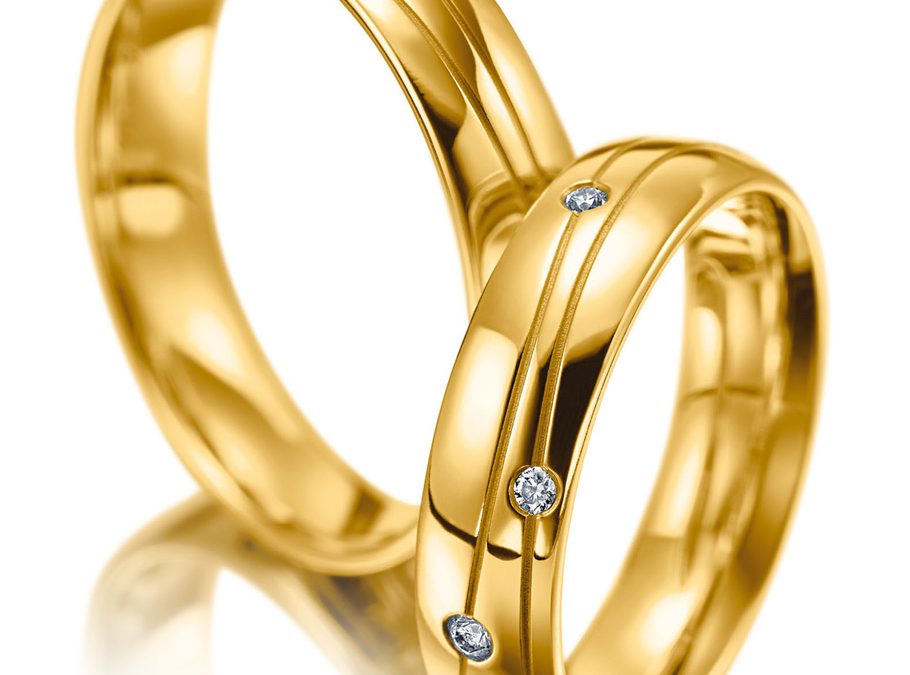 Meister Trauringe 112_8917Gelbgold mit Brillanten