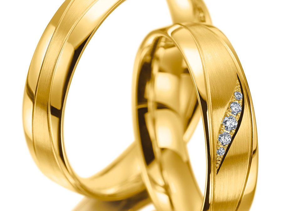 Meister Trauringe 112_8987Gelbgold mit Brillanten
