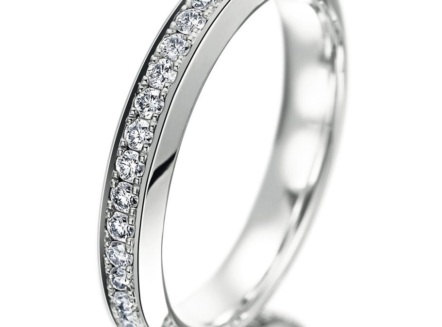 Meister Verlobungsring 114_2440Weissgold mit Brillanten